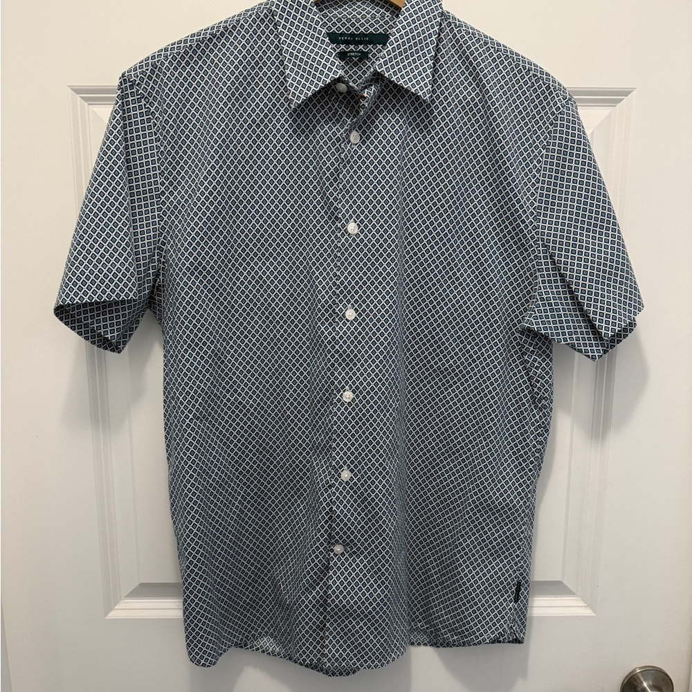 Perry Ellis Navy Geometric Button-Down Shirt